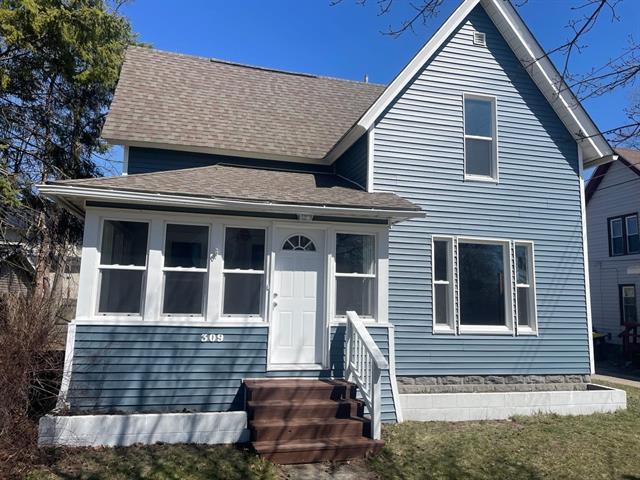 front view picture of 309 E Wisconsin, Mount Pleasant, MI. 48858