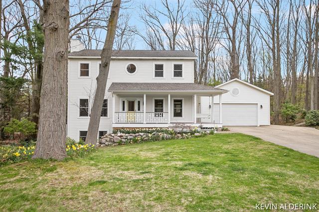 front view picture of 2229 Brighton Street, Holland, MI. 49424