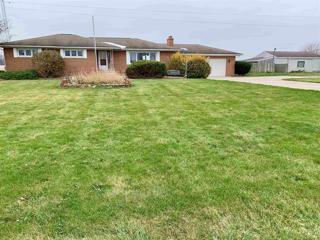 front view picture of 3156 E M-21 Road, Saint Johns, MI. 48879