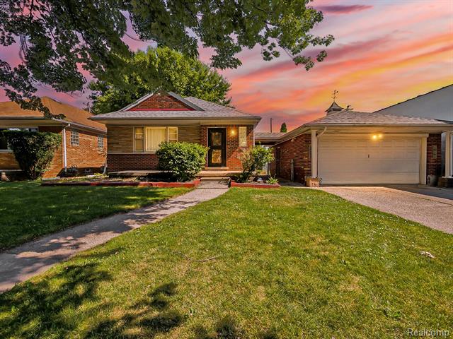 front view picture of 16039 Fordham Street, Detroit, MI. 48205