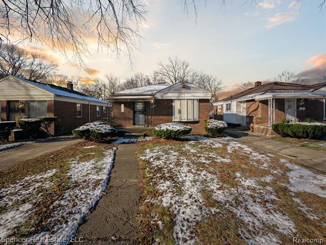 front view picture of 20019 Westbrook Street, Detroit, MI. 48219