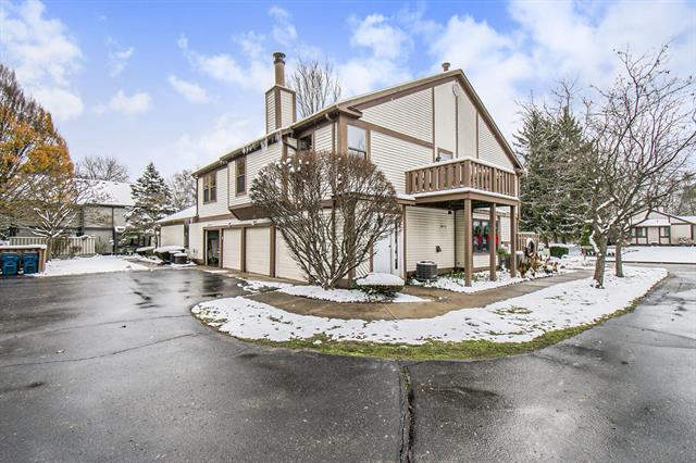 front view picture of 4842 Foxfire Trail, Portage, MI. 49024