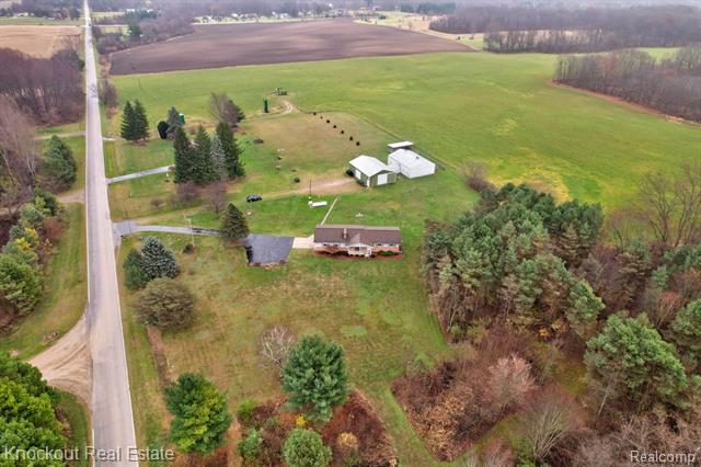 front view picture of 7312 Willard Road, Millington, MI. 48746