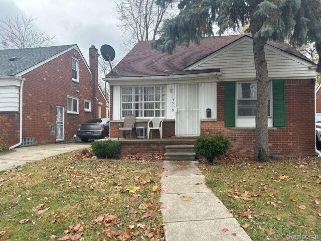 front view picture of 13519 Virgil Street, Detroit, MI. 48223