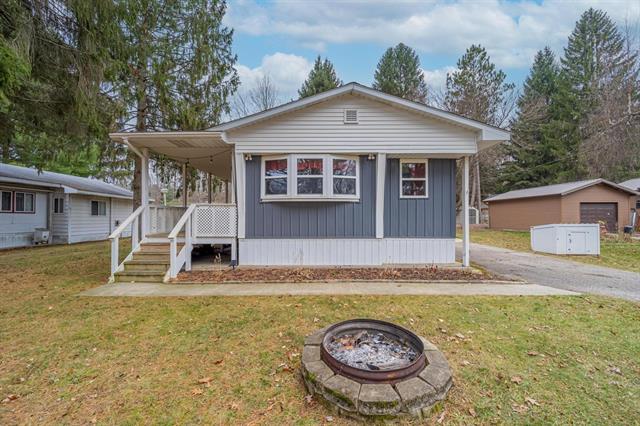 front view picture of 111 Terrace Drive, Houghton Lake, MI. 48629