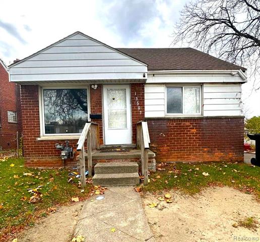 front view picture of 13607 Virgil Street, Detroit, MI. 48223