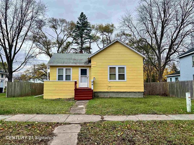 front view picture of 1218 Brockway Street, Saginaw, MI. 48602