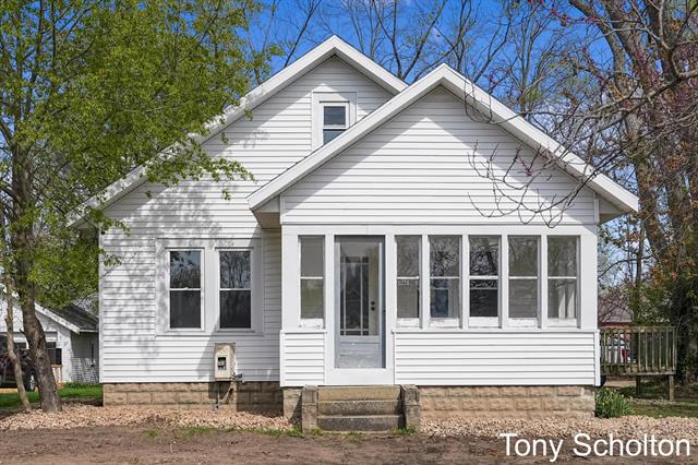 front view picture of 11228 56Th Avenue, Allendale, MI. 49401