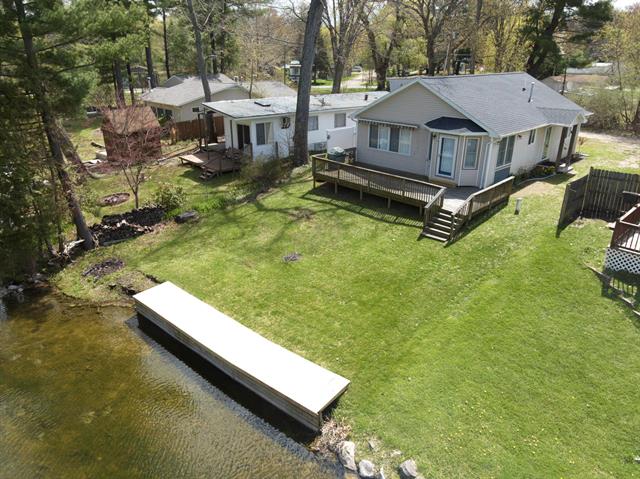 front view picture of 22770 0Ak Street, Pierson, MI. 49339