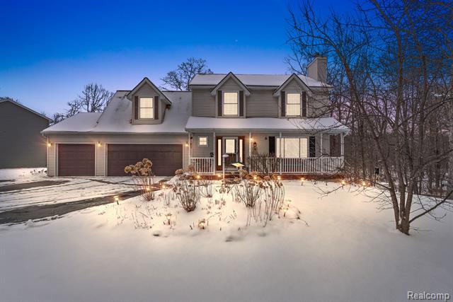 front view picture of 2008 Laurel Oak Drive, Howell, MI. 48855