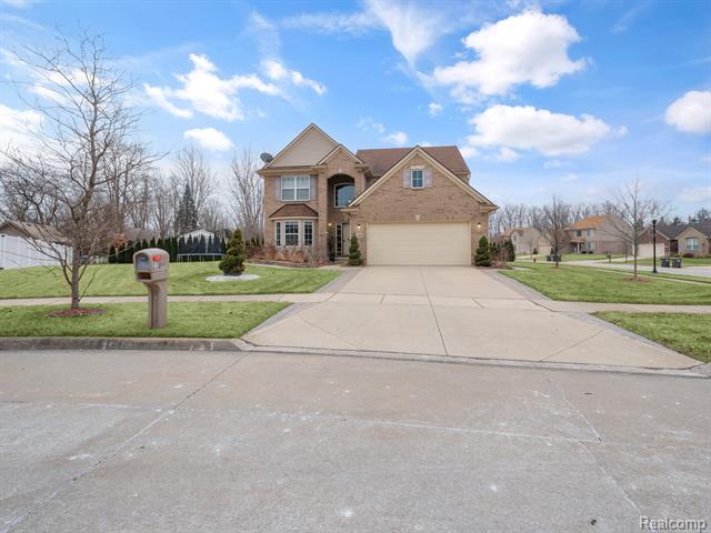 front view picture of 11889 Lake Pointe Drive, Taylor, MI. 48180