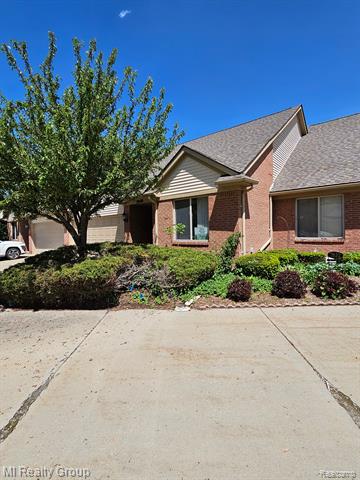 front view picture of 7640 Amanda Circle, Washington, MI. 48094