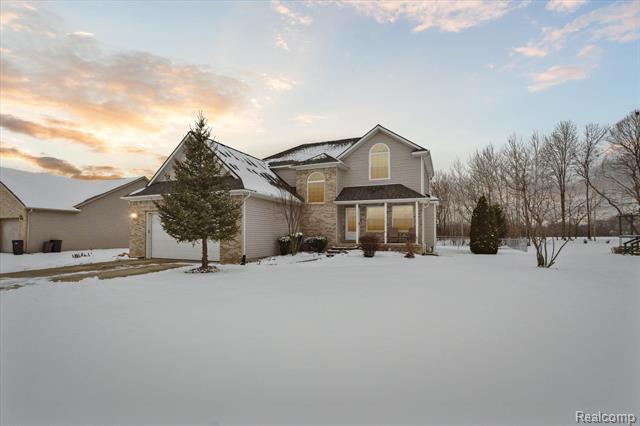 front view picture of 10167 Hunt Drive, Davison, MI. 48423