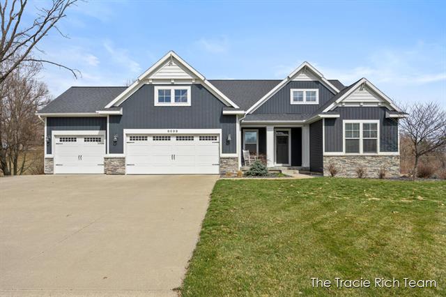front view picture of 9099 Hopewell Drive, Rockford, MI. 49341
