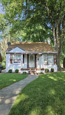 front view picture of 17737 Lenore Avenue, Detroit, MI. 48219