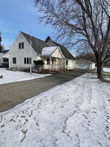 front view picture of 264 N Valley, West Branch, MI. 48661