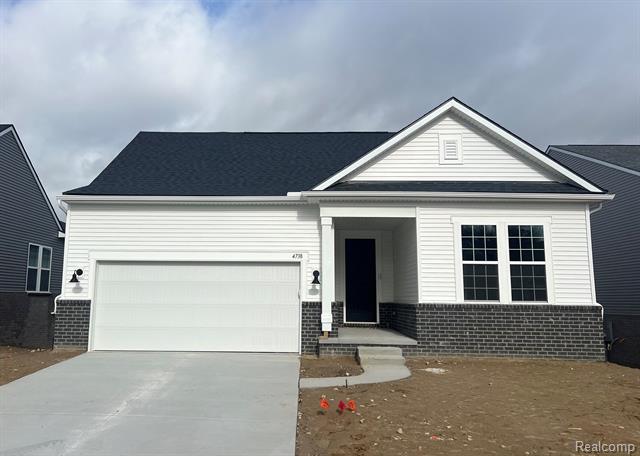 front view picture of 1618 Moss Drive, Milford, MI. 48381
