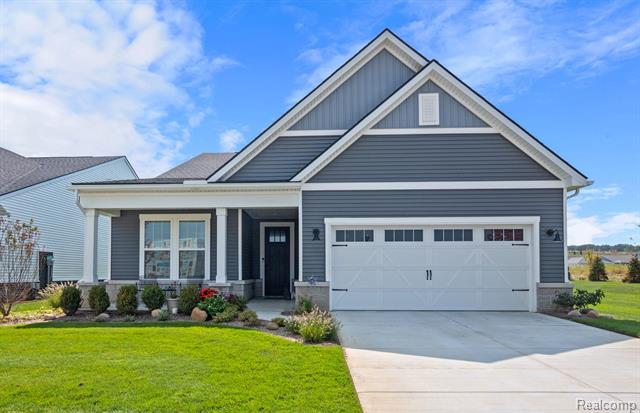 front view picture of 1590 Landings Lane, Milford, MI. 48381