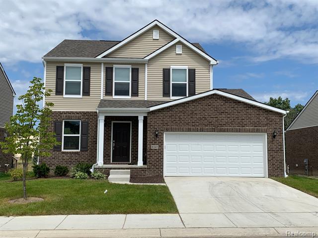 front view picture of 51254 Nature Trail Drive, Macomb, MI. 48042