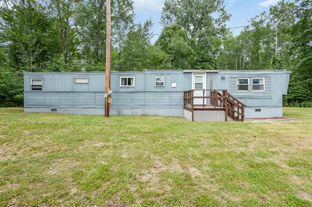 front view picture of 1256 W Bradford, Breckenridge, MI. 48615