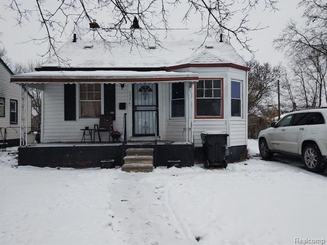 front view picture of 7376 Westwood Street, Detroit, MI. 48228