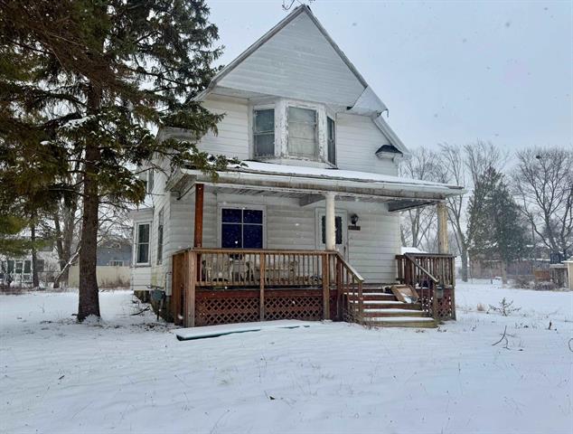 front view picture of 1526 Owen Street, Saginaw, MI. 48601