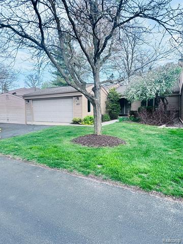 front view picture of 5440 Parkgrove Road, Ann Arbor, MI. 48103