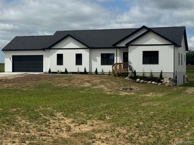 front view picture of 5450 Bishop Road, Dryden, MI. 48428