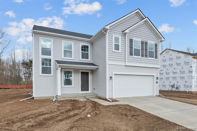 front view picture of 4303 Oak Street, Grand Blanc, MI. 48439