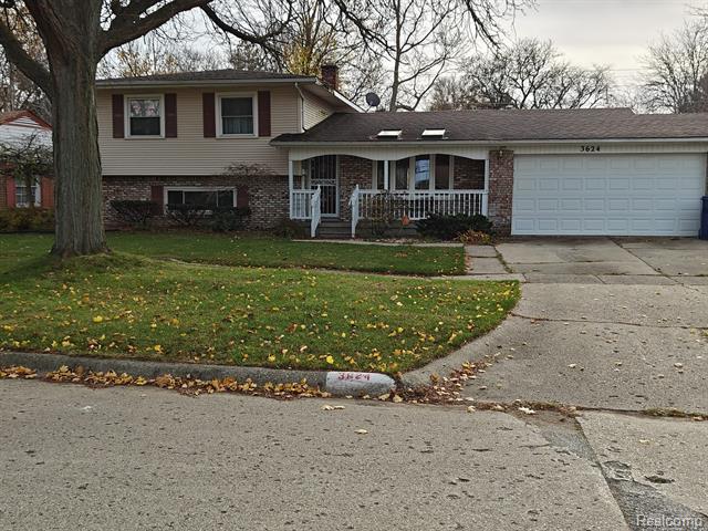 front view picture of 3624 Evergreen Parkway, Flint, MI. 48503