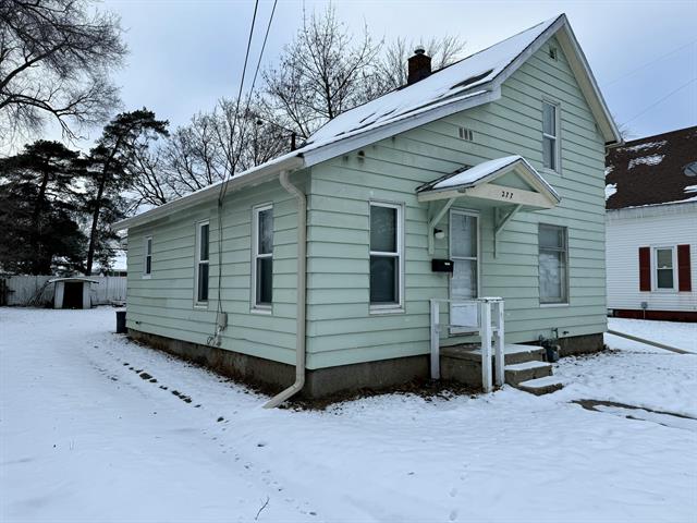 front view picture of 277 Mckinley Avenue N, Battle Creek, MI. 49017