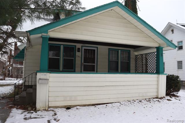 front view picture of 401 Marquette Street, Flint, MI. 48504