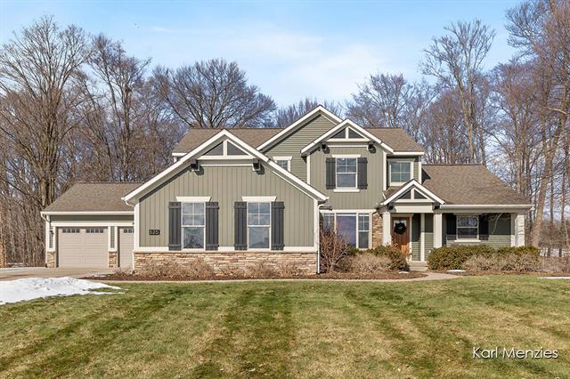 front view picture of 525 Lynn Kay Drive Sw, Byron Center, MI. 49315