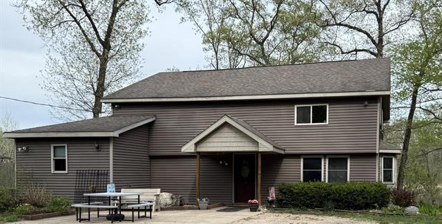 front view picture of 520 N Campbell Road, Fountain, MI. 49410