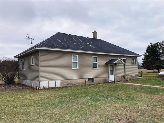 front view picture of 4424 Tow Road, Sheridan, MI. 48884