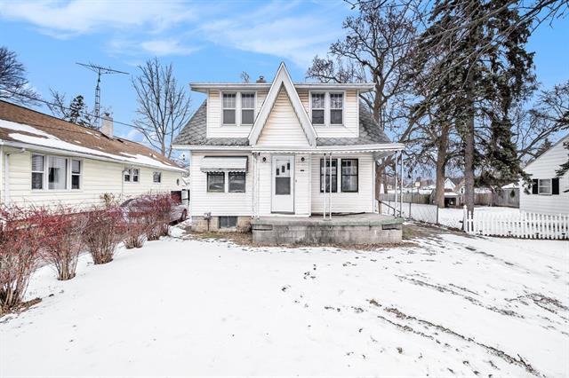 front view picture of 2061 E Whittemore Avenue, Burton, MI. 48529