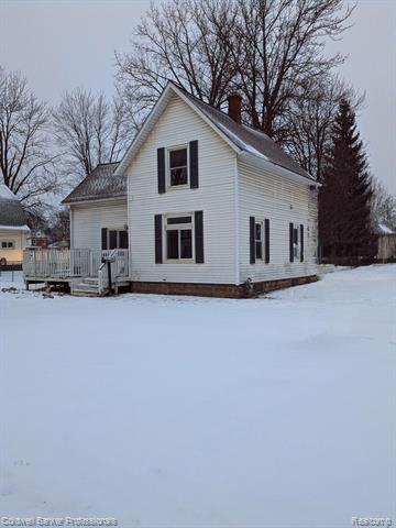 front view picture of 6408 Church Street, Marlette, MI. 48453