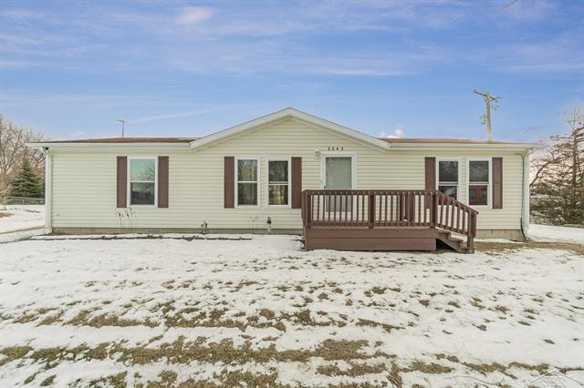 front view picture of 2243 Bullock Road, Bay City, MI. 48708