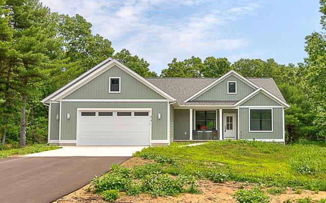 front view picture of 414 Sabine Drive, Muskegon, MI. 49442