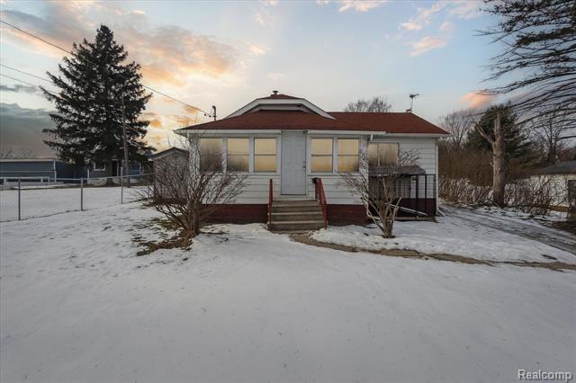 front view picture of 8137 N State Road, Otisville, MI. 48463
