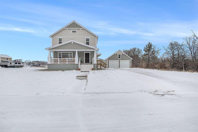 front view picture of 702 Katies Way, Charlotte, MI. 48813