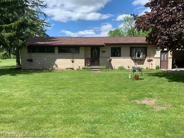front view picture of 2408 Pero Lake Road, Lapeer, MI. 48446
