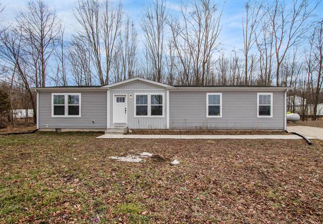 front view picture of 16715 Williamsville Street, Vandalia, MI. 49095