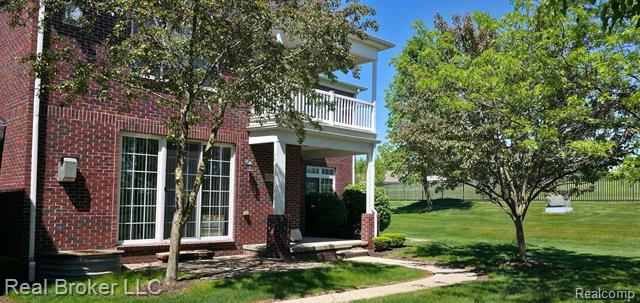front view picture of 6713 Boulder Pointe Drive, Washington, MI. 48094