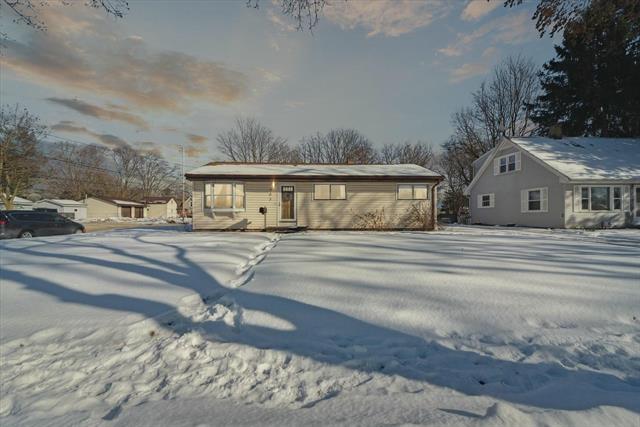 front view picture of 603 Prairie Street, Charlotte, MI. 48813