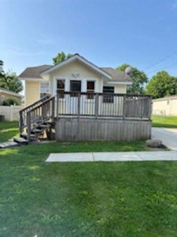 front view picture of 1431 Cleveland Street, Owosso, MI. 48867