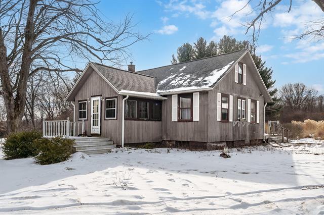 front view picture of 13853 Beadle Lake Road, Battle Creek, MI. 49014