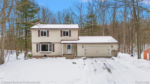 front view picture of 3400 Pine Bluff, Columbiaville, MI. 48421