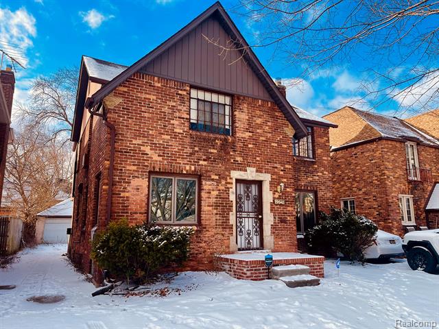 front view picture of 19941 Briarcliff Road, Detroit, MI. 48221