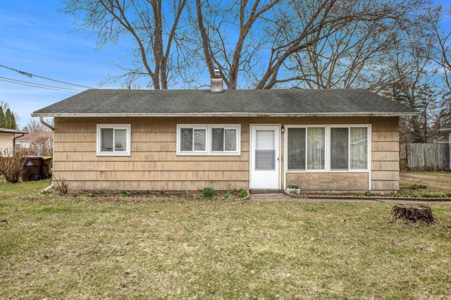 front view picture of 2070 Dean Avenue, Holt, MI. 48842